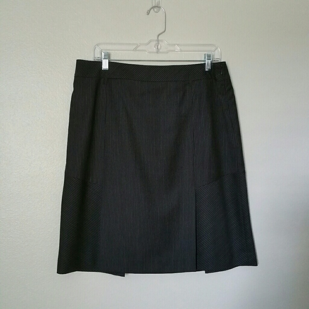 Ann Taylor Loft Black Pinstriped Skirt sz 12
